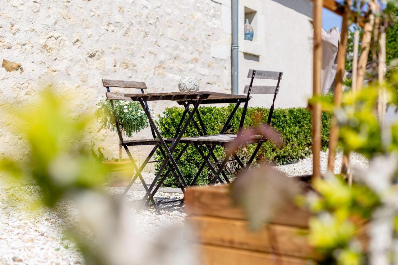 Les Terrasses Suite Et Loft De Campagne Avon-les-Roches Exterior photo